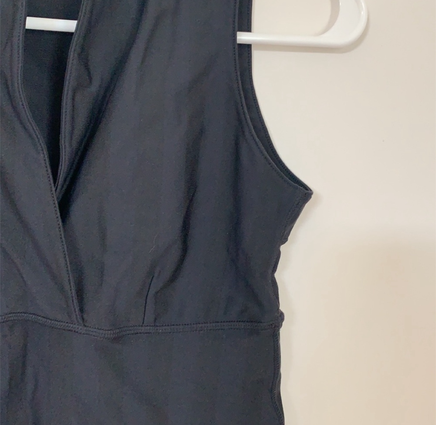 Lululemon Black Tank Top - photo 3