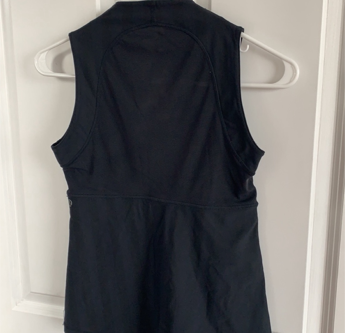 Lululemon Black Tank Top - photo 2