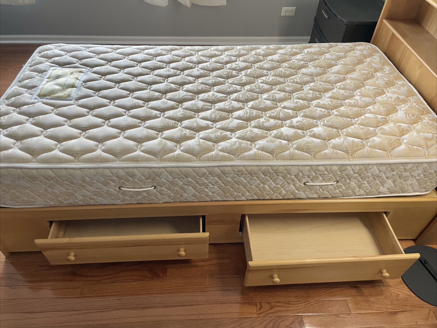 Golden Serta Twin Bed with Drawers and Shelf - photo 3