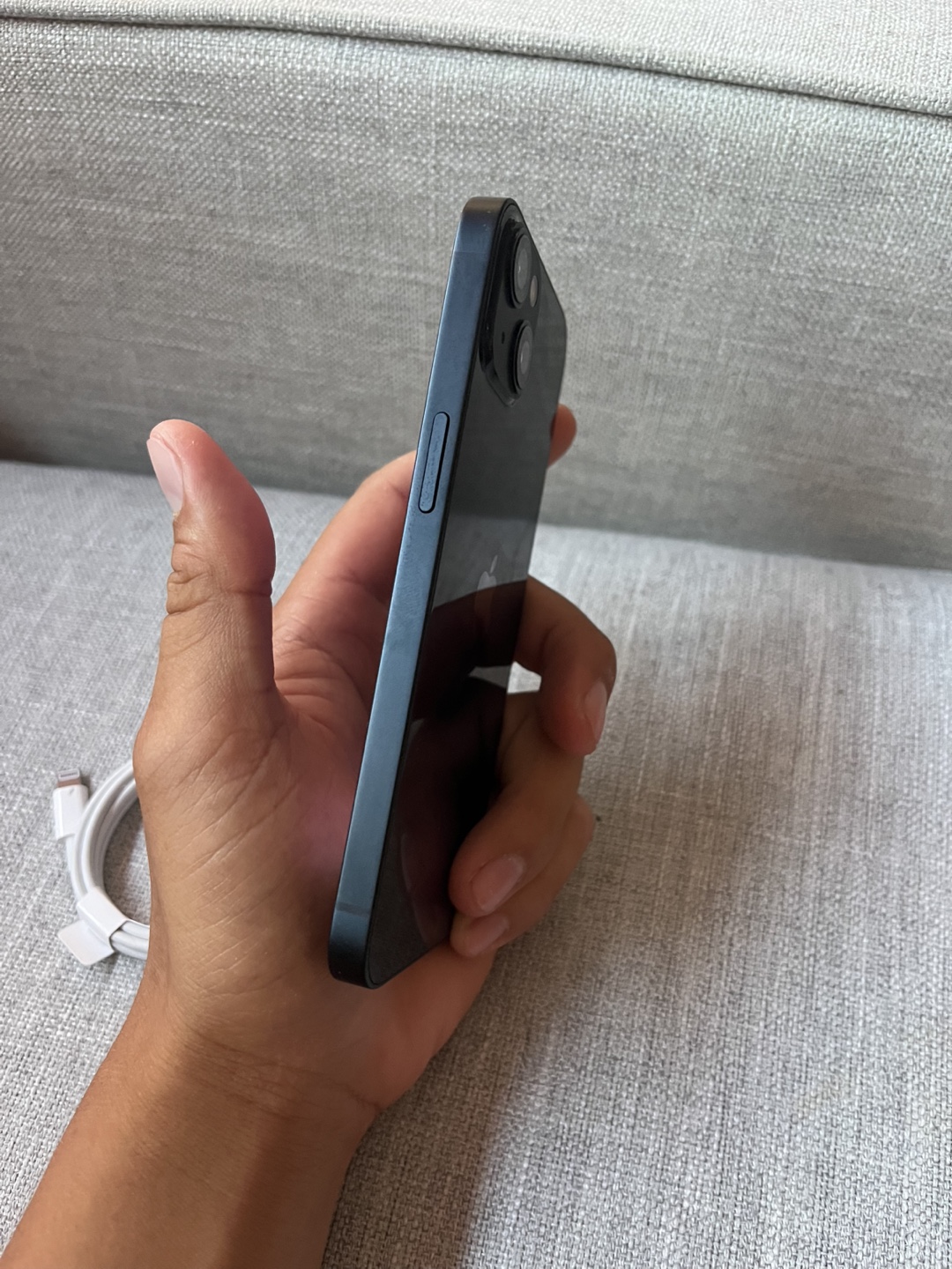 iPhone 13 - 256GB - Like New - photo 4