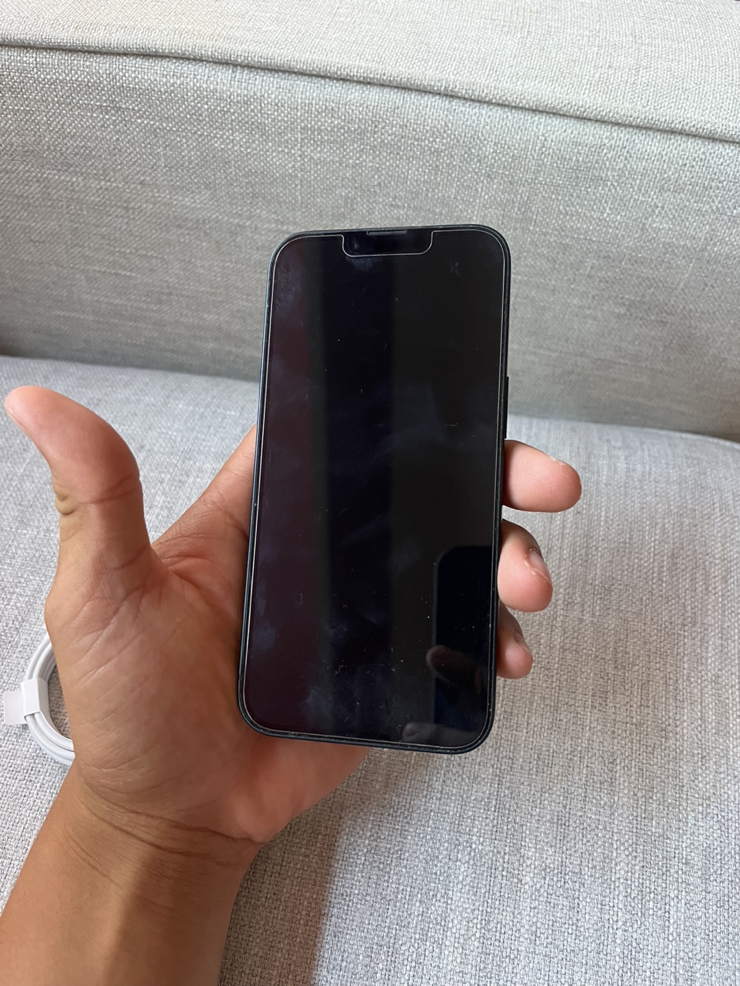 iPhone 13 - 256GB - Like New - photo 3