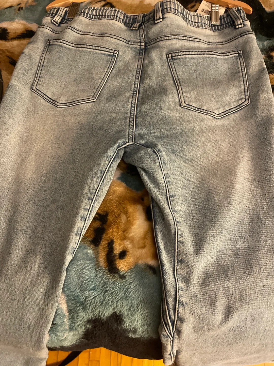 Jeans for men tapered cuffs on the bottom thumbnail
