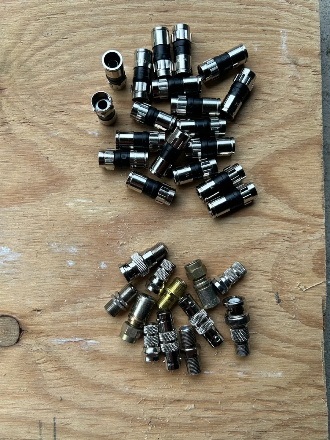 RG6 130 feet coaxial cable, crimper, cutter and connectors image indicator(5)