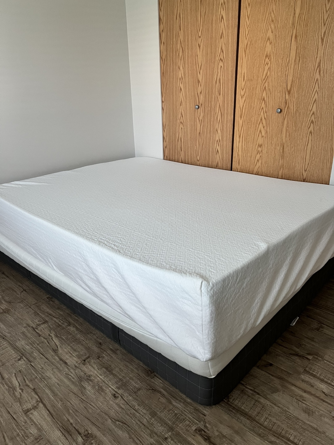 12 inch Queen Mattress - photo 2
