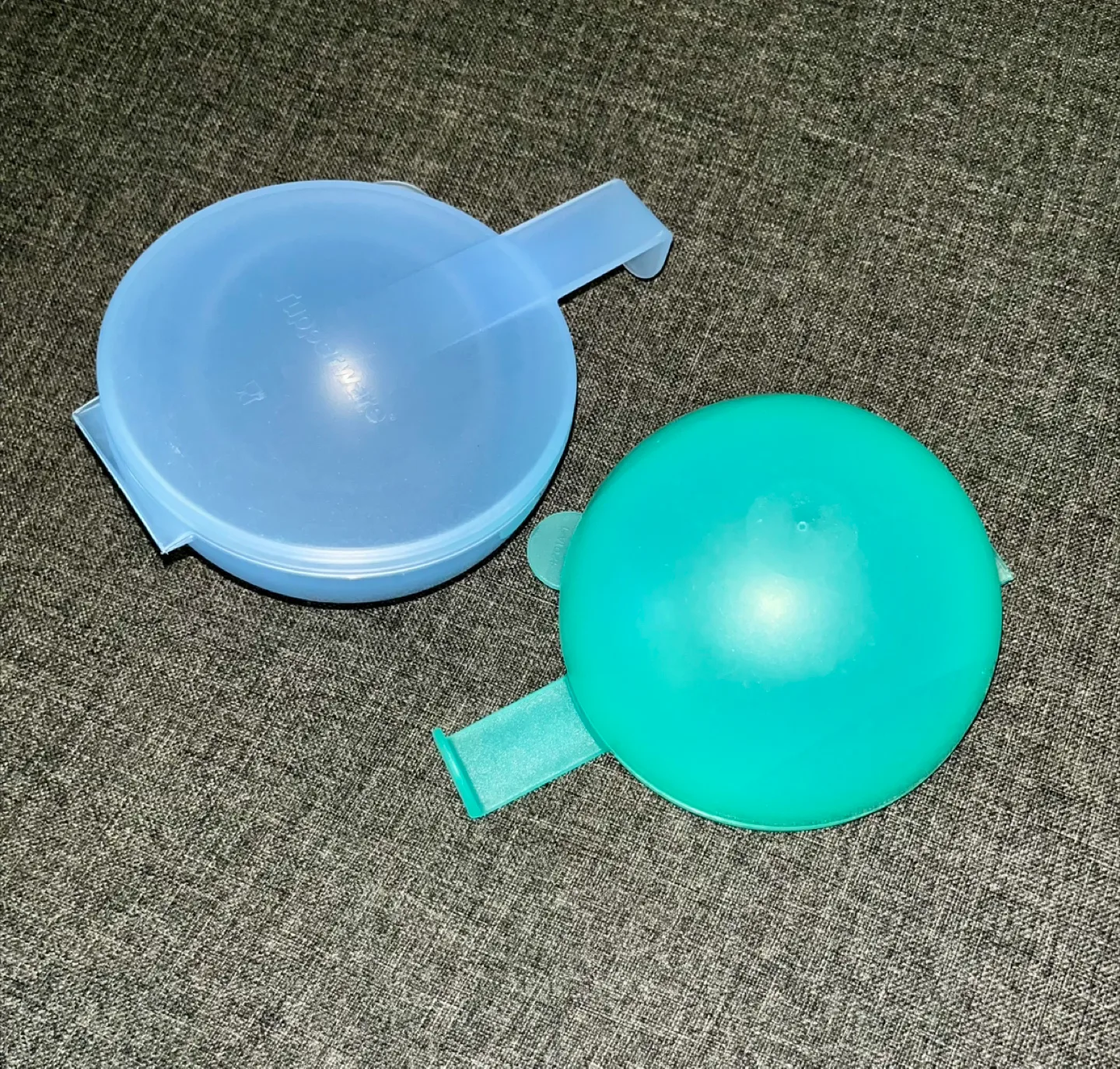 Tupperware Forget Me Not Onion Tomato Half Storage Containers thumbnail