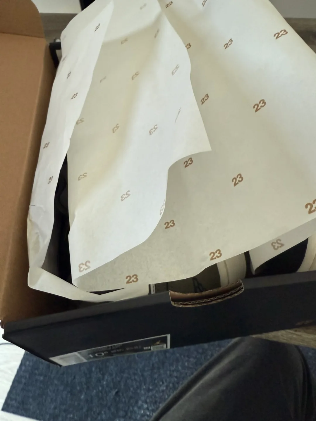 Air Jordan 1 Low image indicator(3)