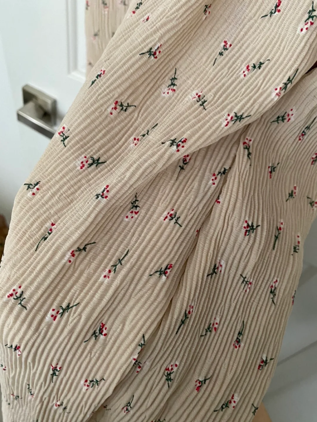 Floral Pleat Dress image indicator(3)