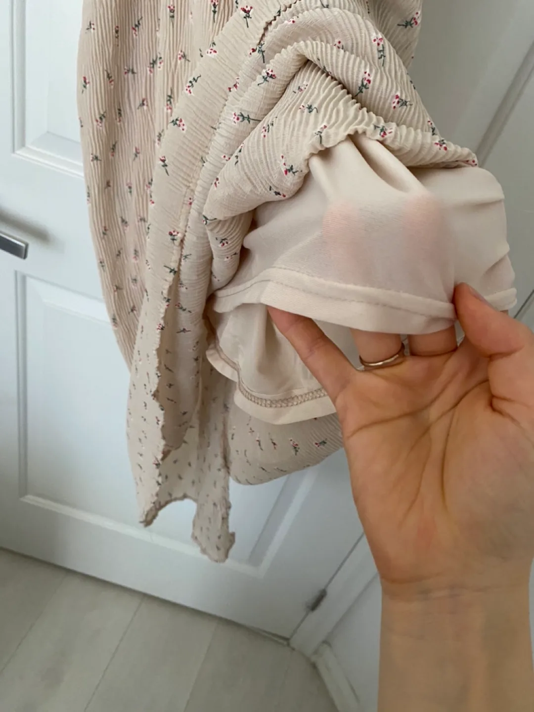 Floral Pleat Dress image indicator(2)