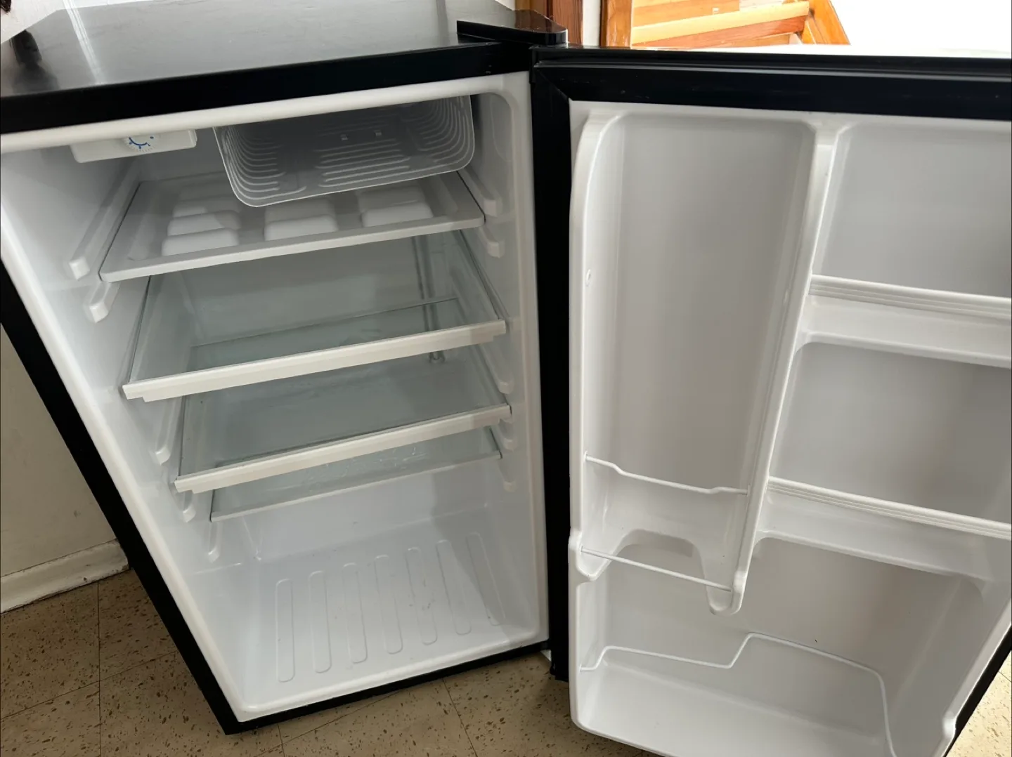 Compact Refrigerator thumbnail
