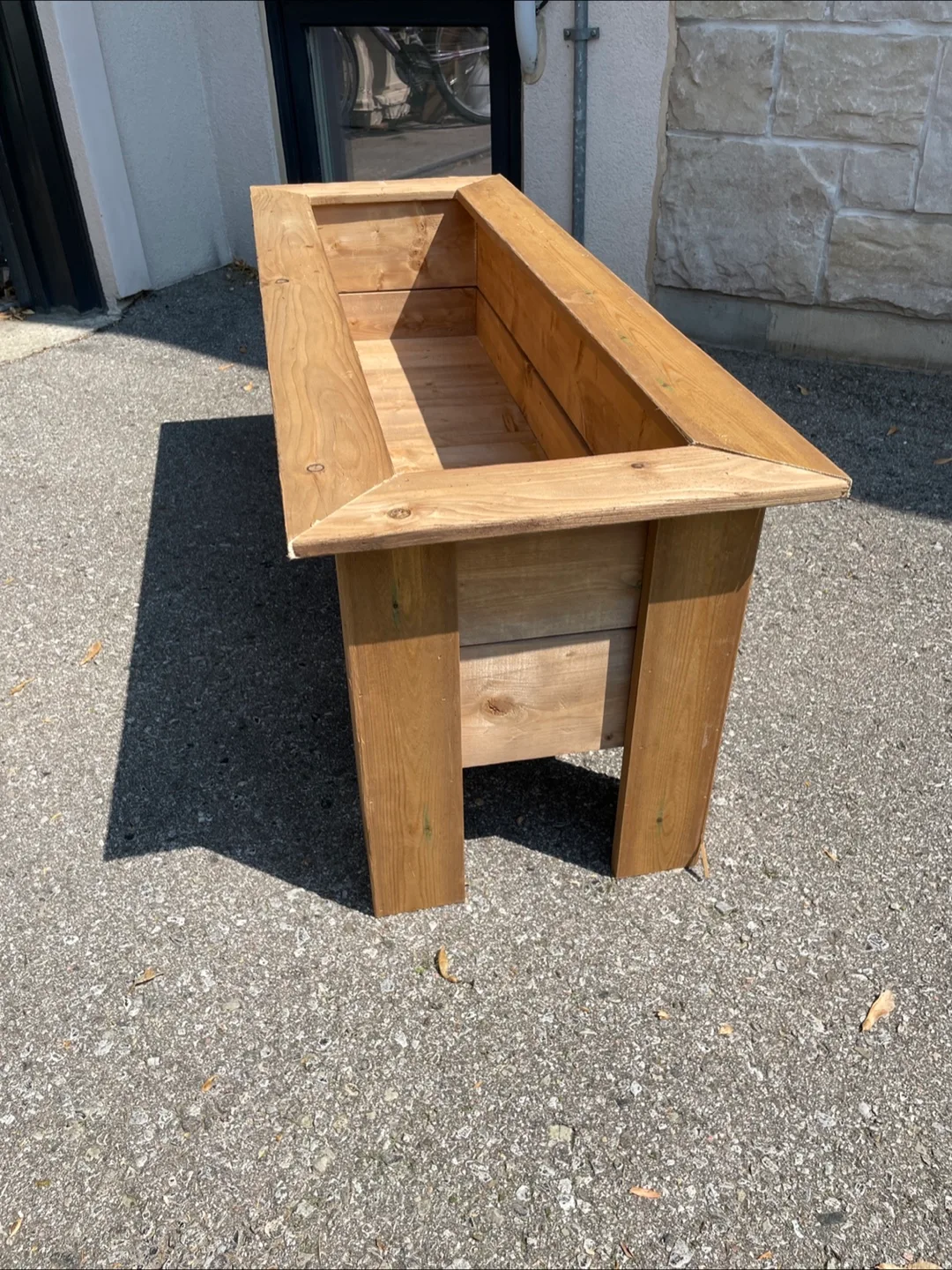 Wooden planter box image indicator(3)