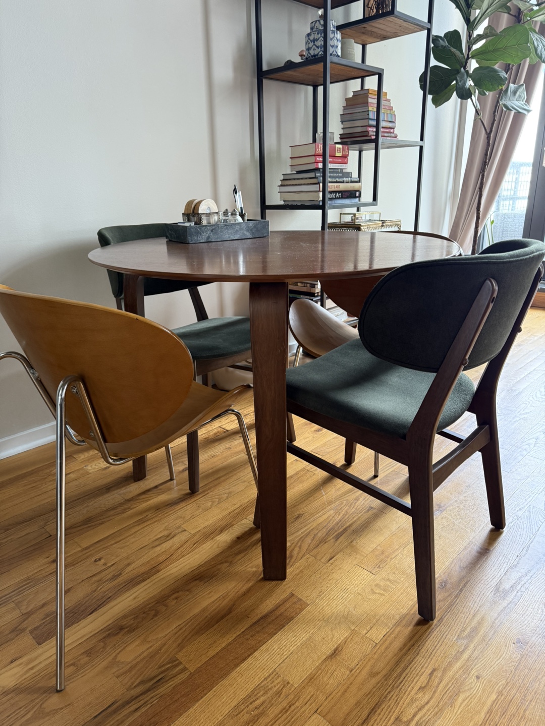Round, Mid Century Modern Table - photo 2