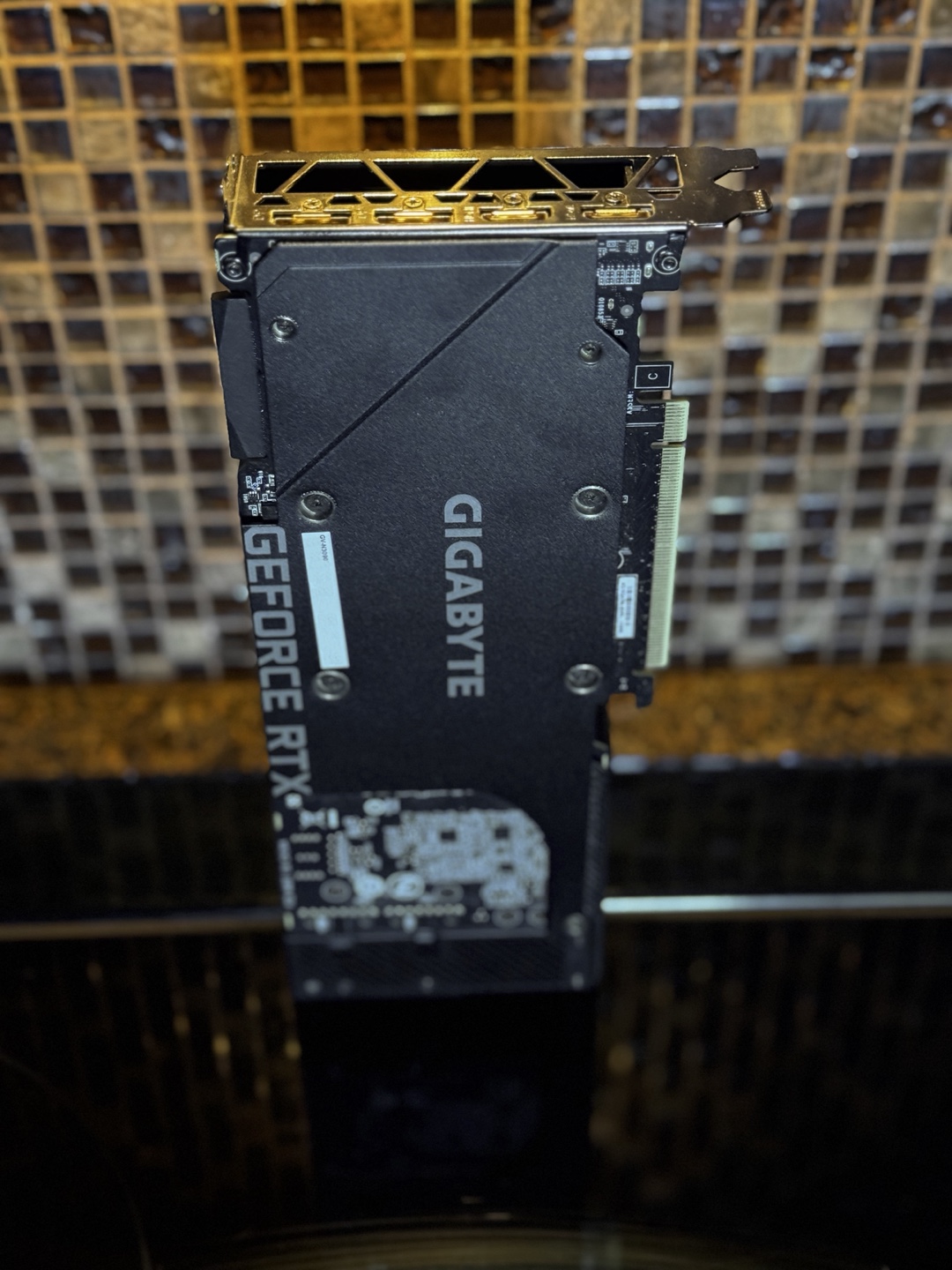 Gigabyte 24GB NVIDIA GeForce RTX 3090 Turbo - photo 3