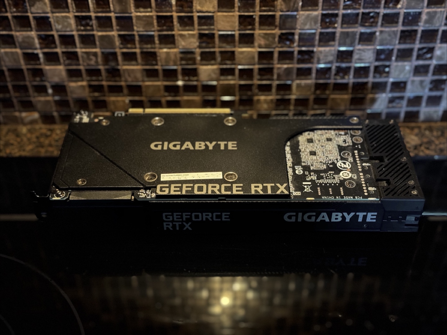 Gigabyte 24GB NVIDIA GeForce RTX 3090 Turbo - photo 2