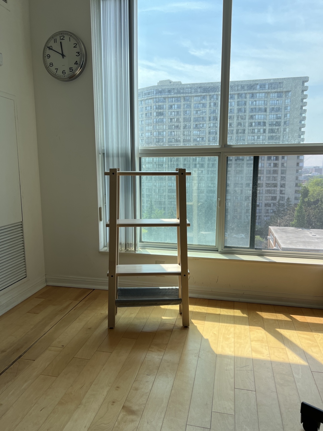 Wooden shelf unit - photo 3
