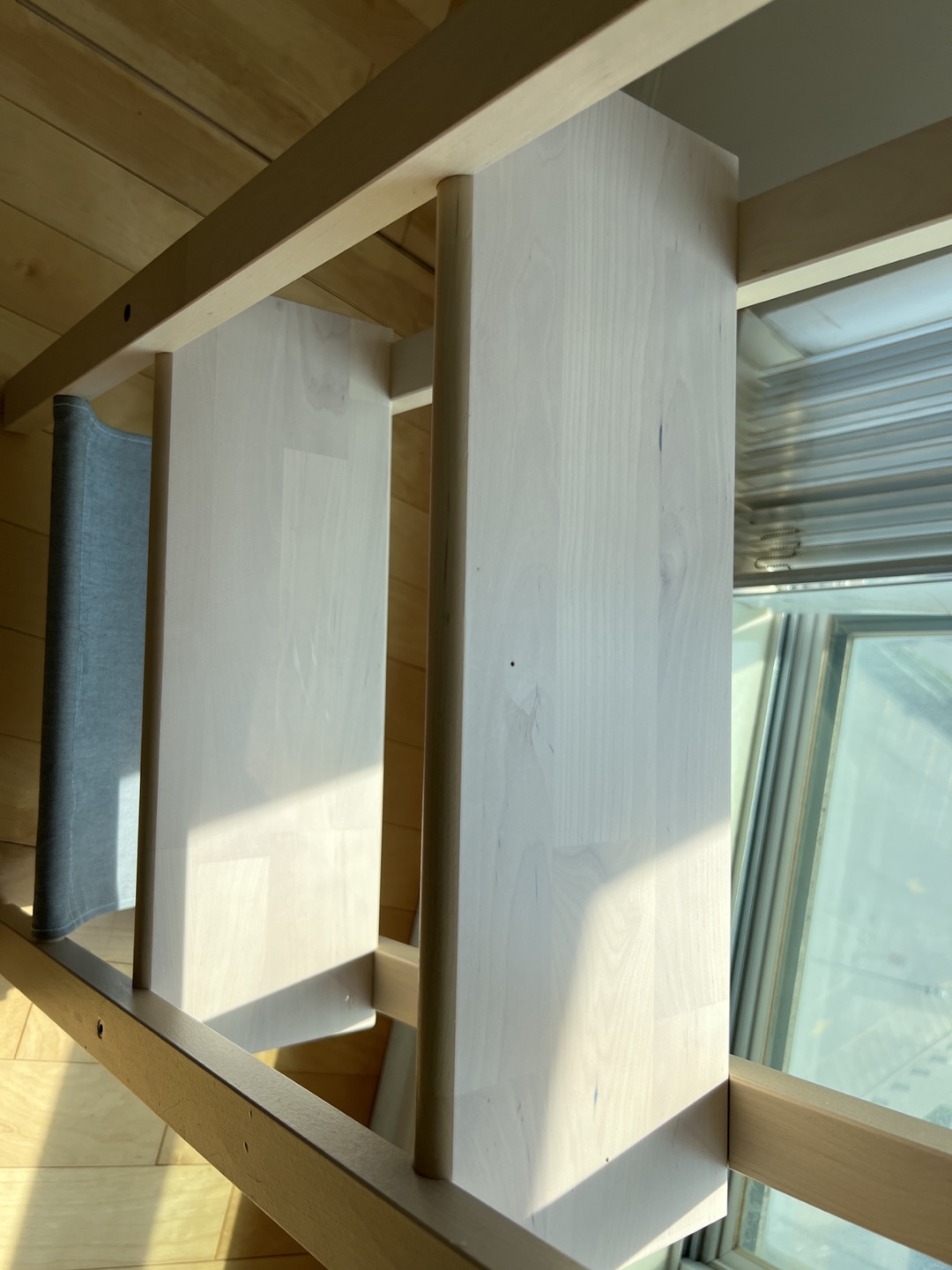 Wooden shelf unit - photo 4