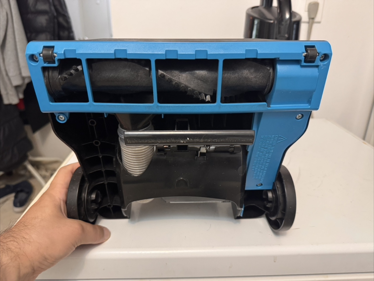 BISSELL PowerForce Compact Vacuum - photo 4