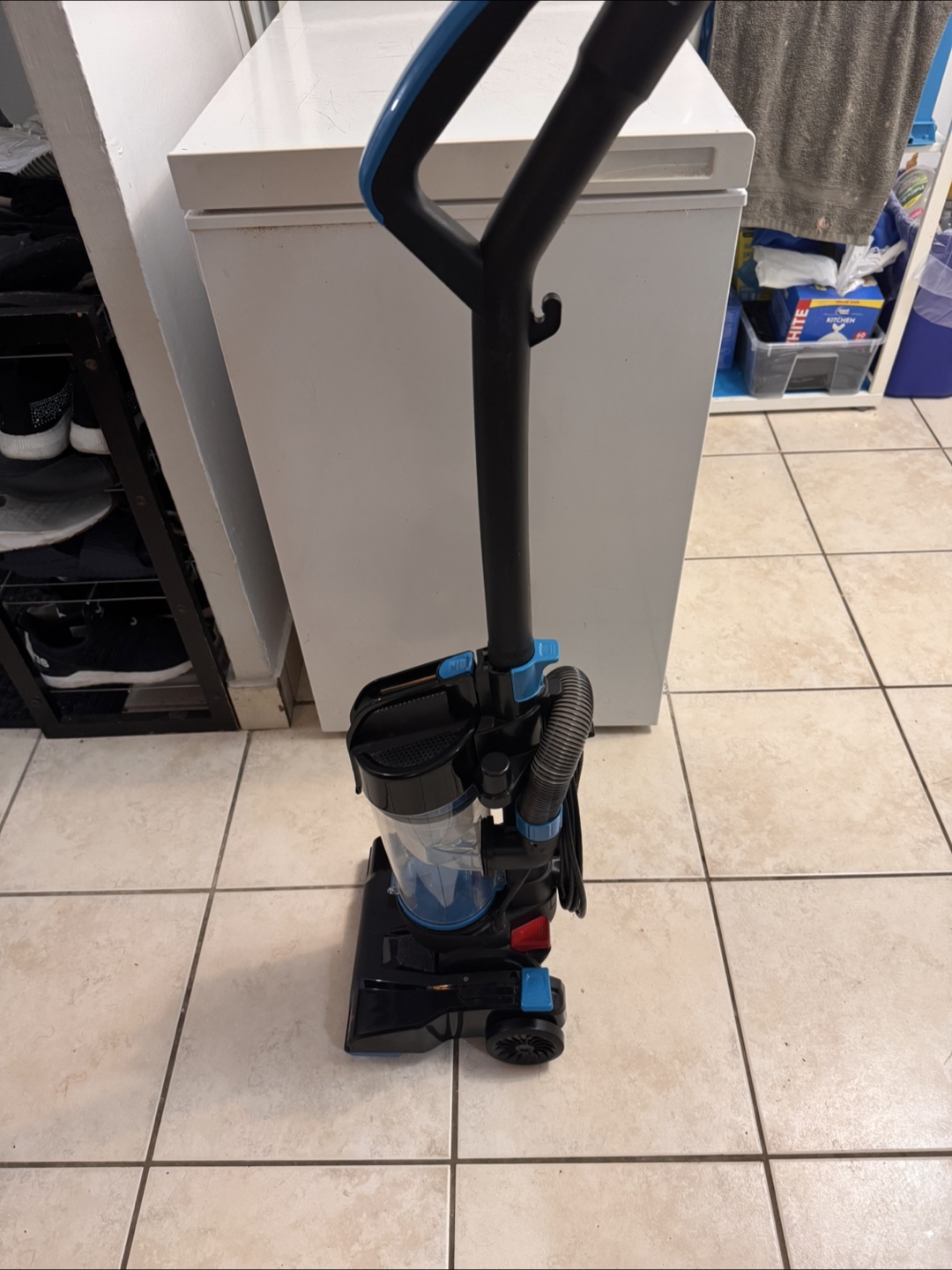 BISSELL PowerForce Compact Vacuum - photo 2