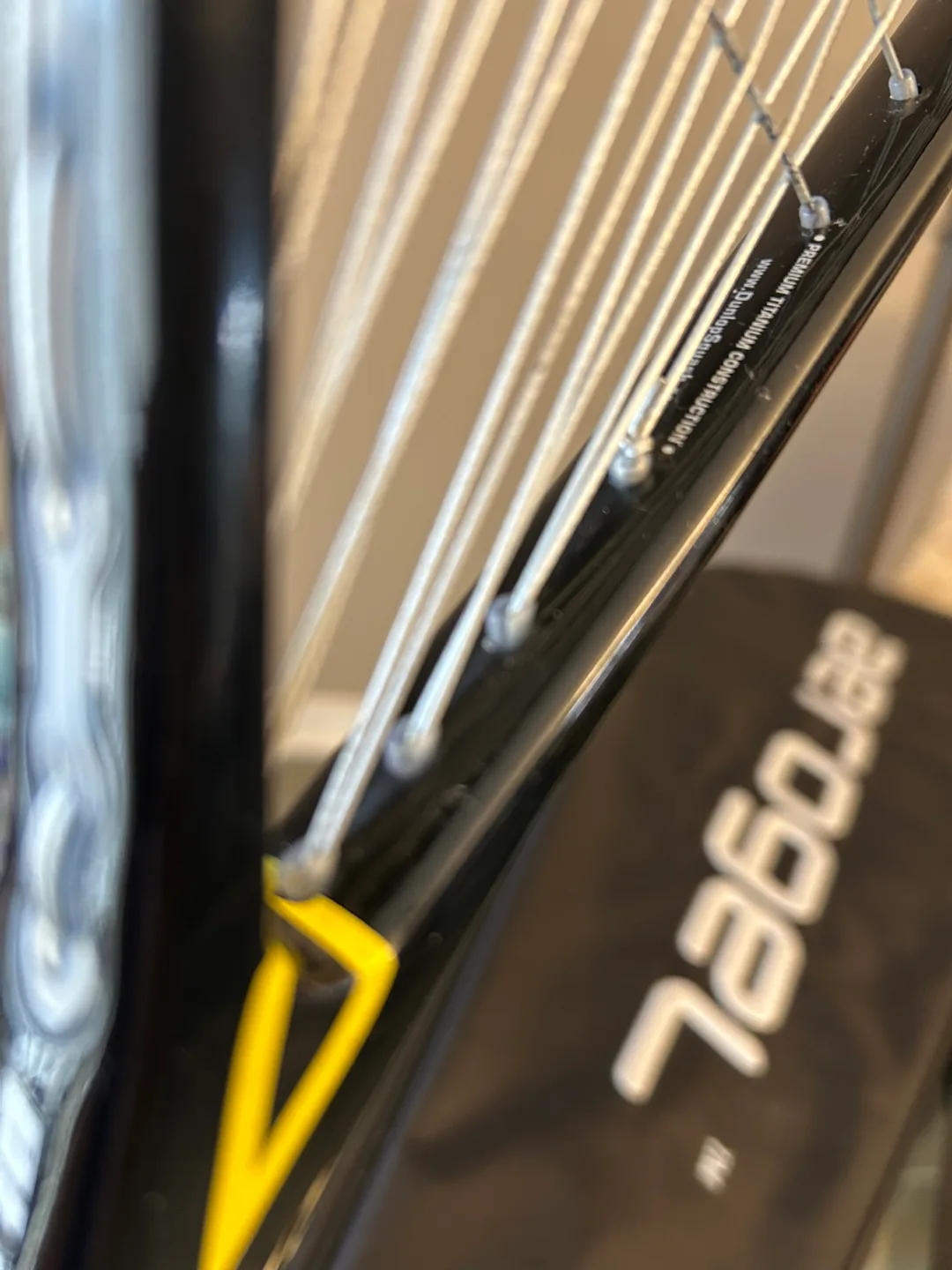 DUNLOP BlackMax Ti. 110 Squash Racket image indicator(6)