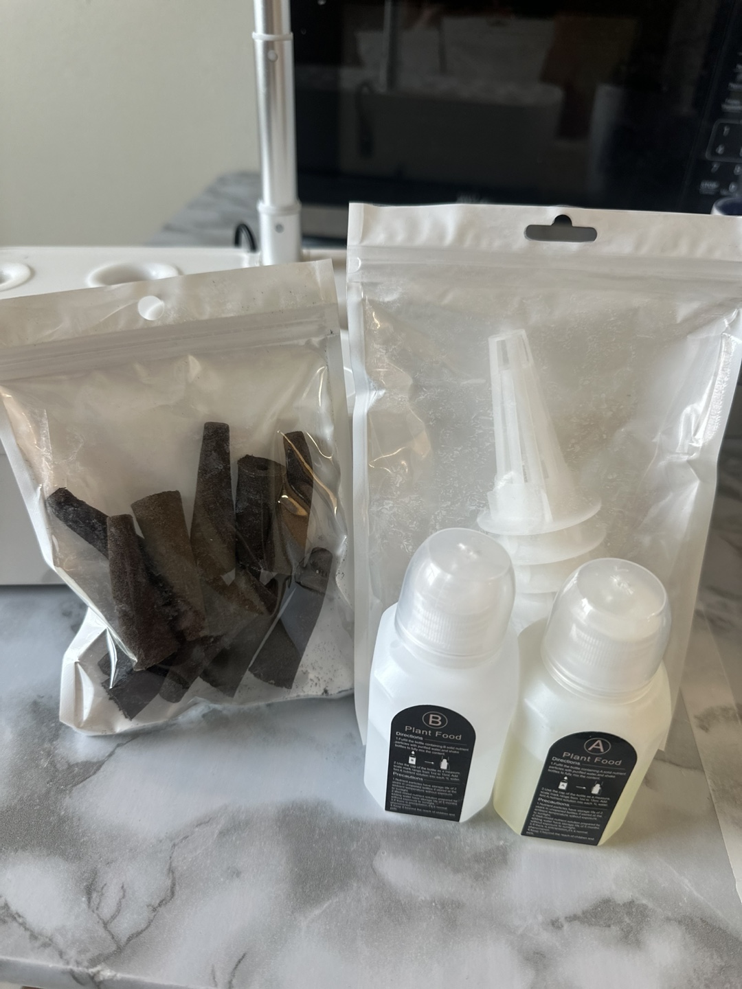 hydroponic growing system - photo 4