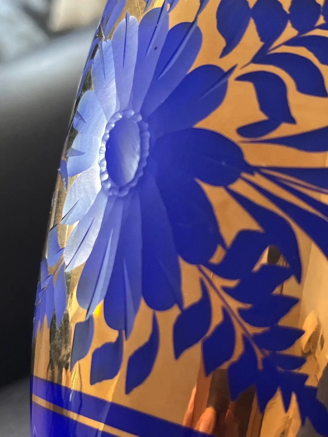 Blue and Gold Vase image indicator(6)