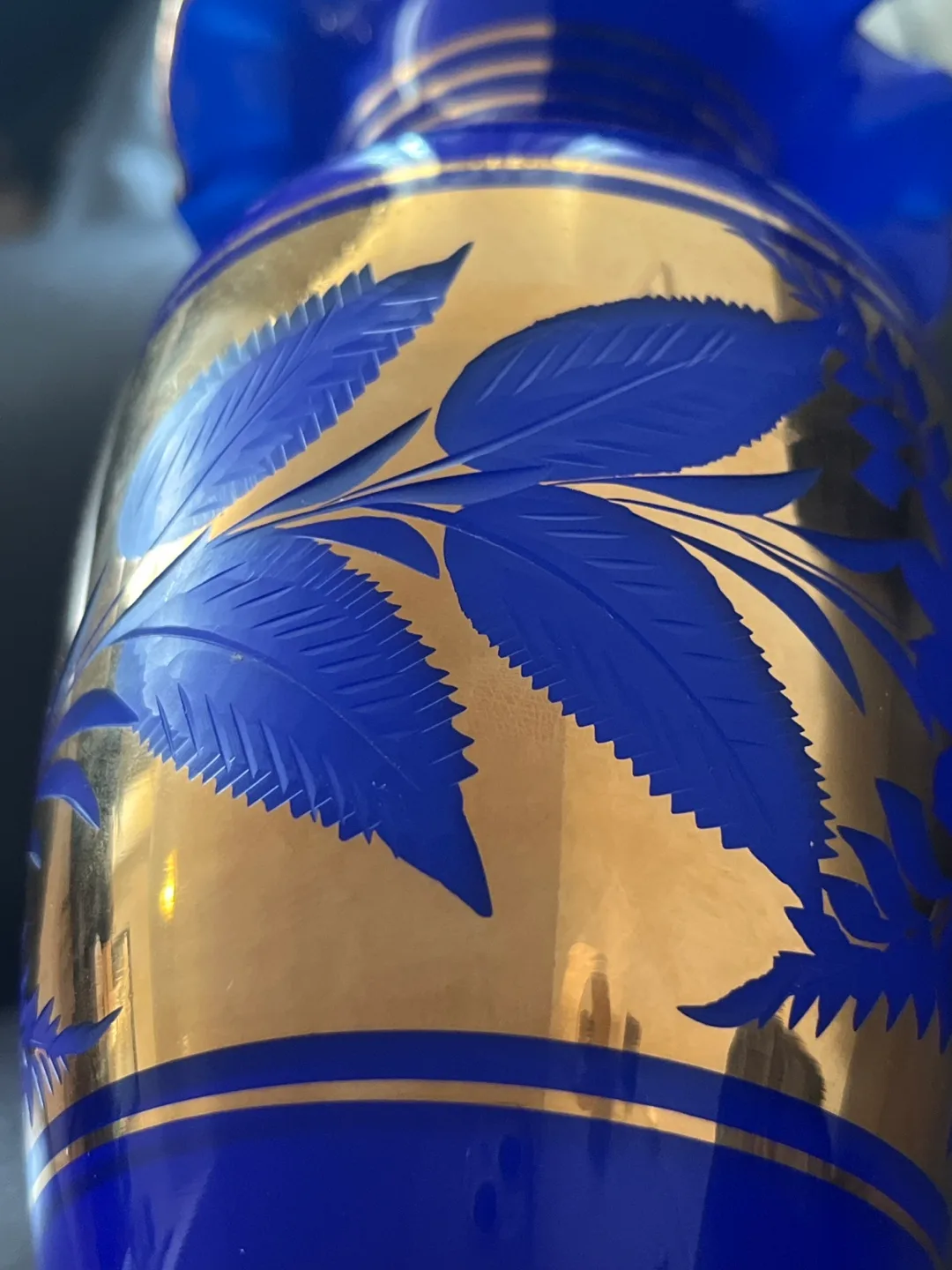 Blue and Gold Vase image indicator(7)