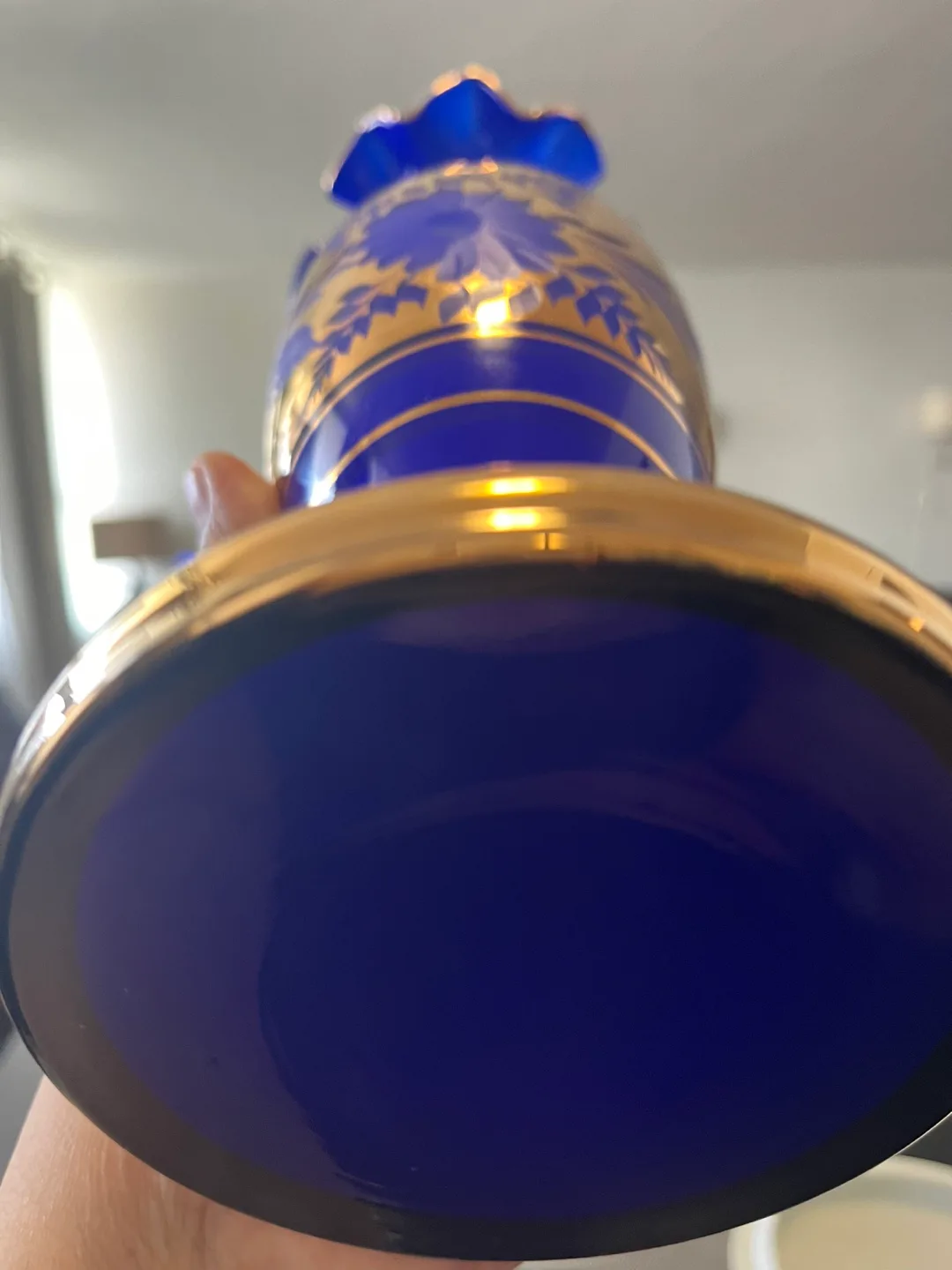 Blue and Gold Vase image indicator(8)