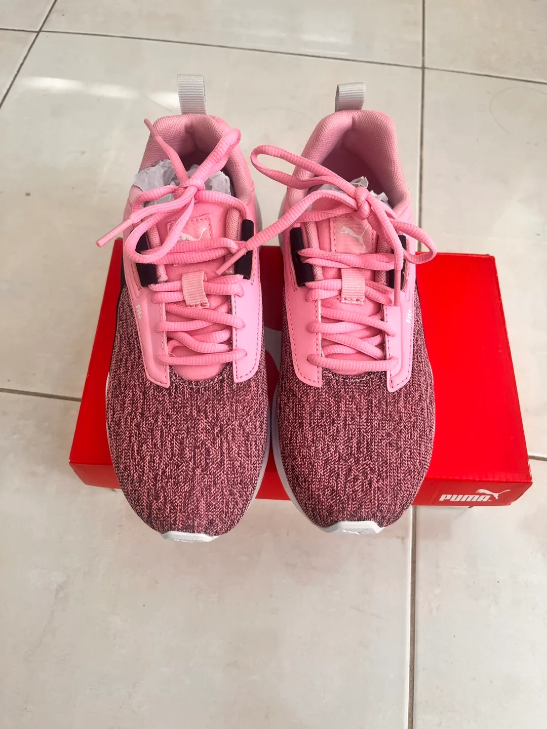 BNIB Puma Comet 2 Alt Jr. Sneakers, size 5C youth thumbnail