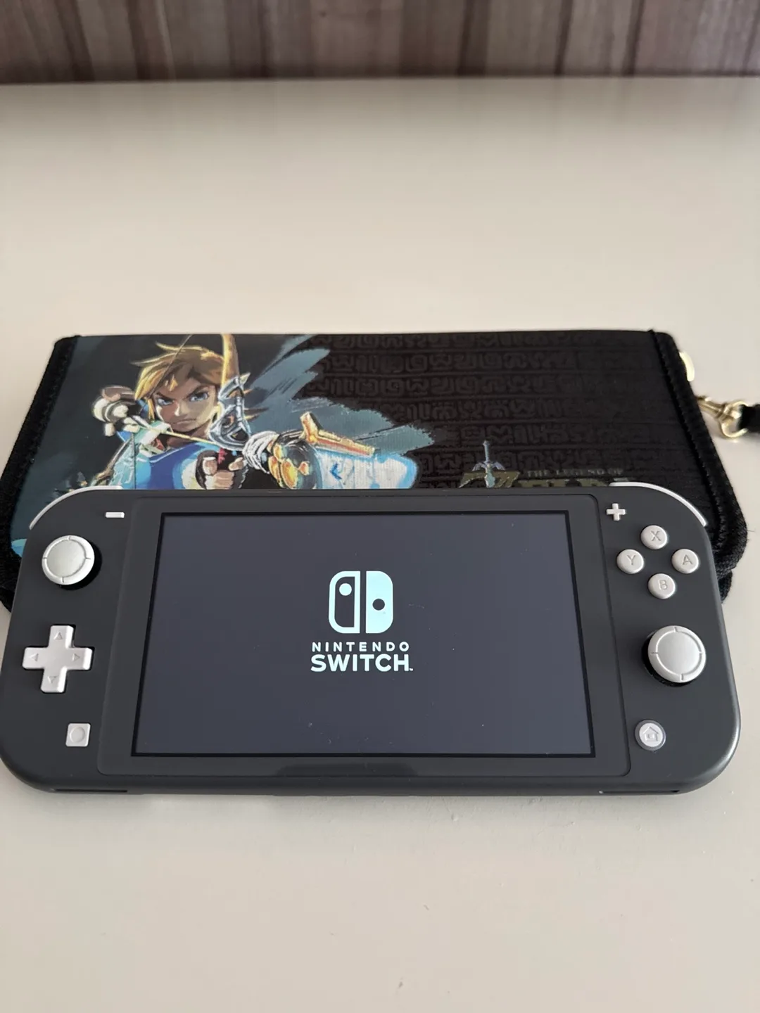 💥 Nintendo Switch Lite and Zelda Case thumbnail