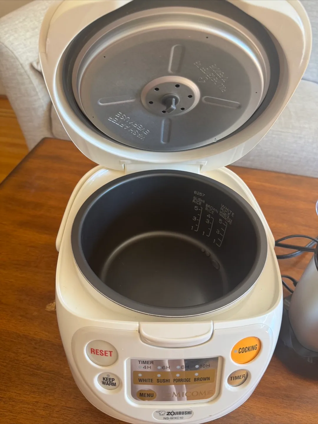 Zojirushi Rice Cooker and Magical Bullet Combo image indicator(2)
