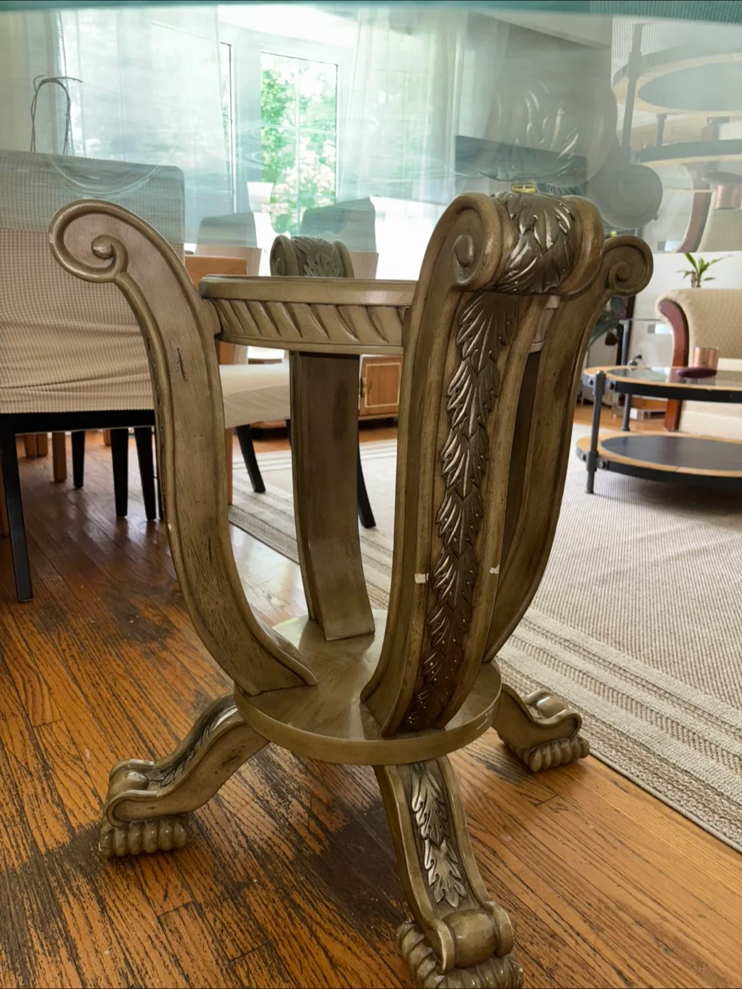 Modern round Glass dinning Table image indicator(4)