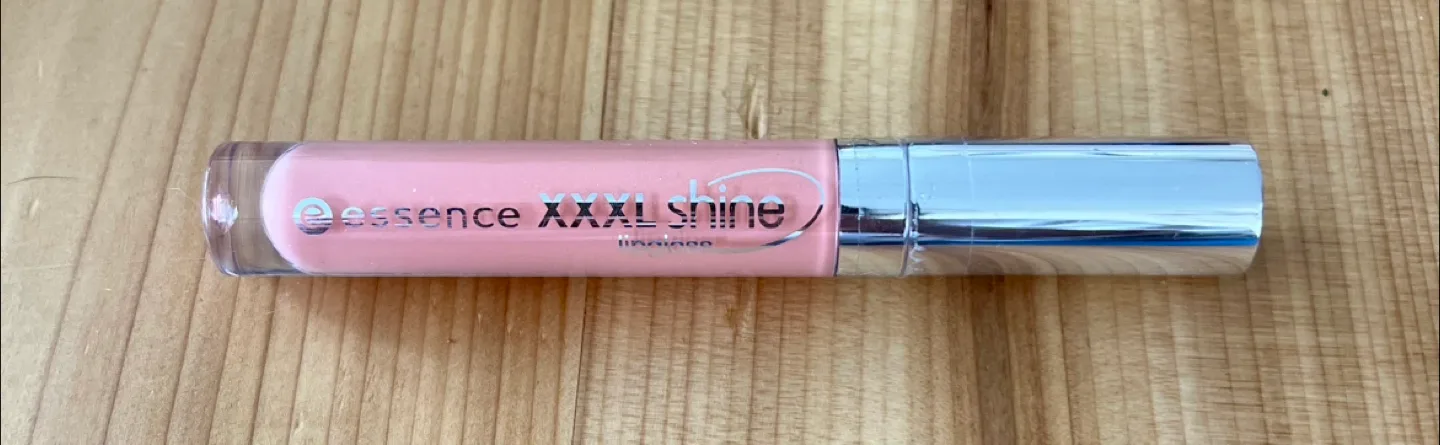 Essence XXXL Shine Lipgloss - Nude Candy image indicator(2)