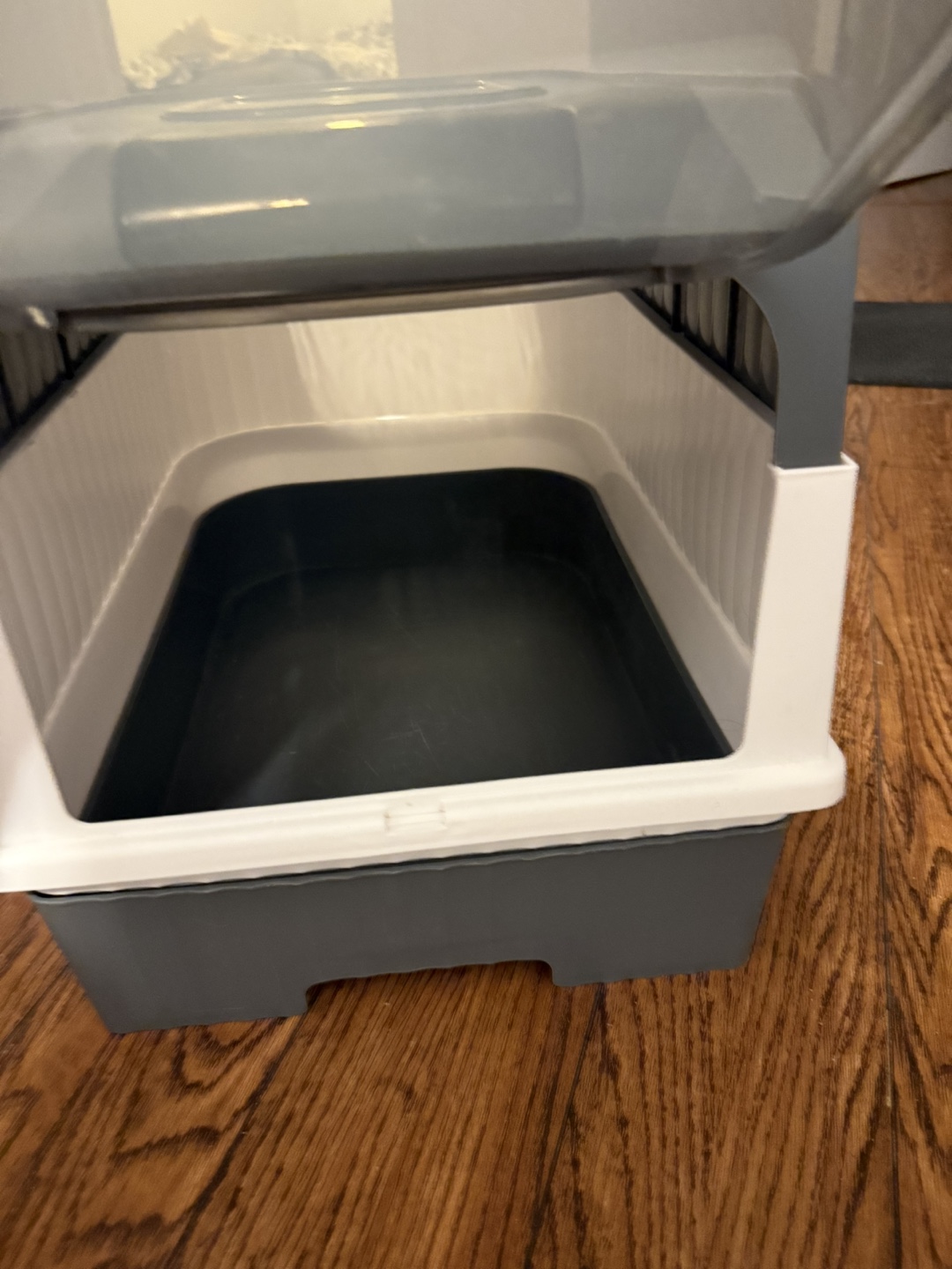 Enclosed Cat Litter Box with Scoop - photo 2