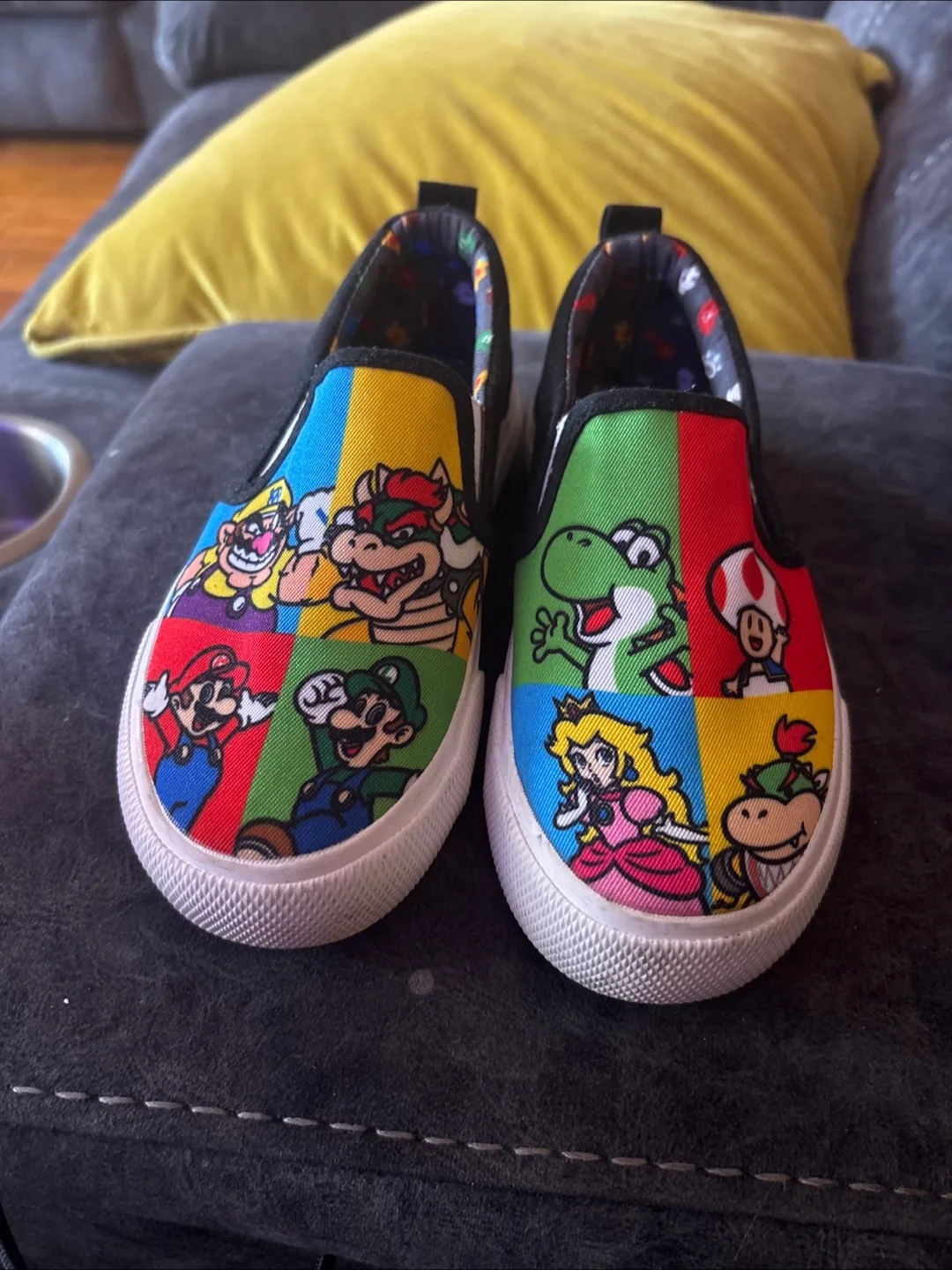 Super Mario Slip-On Shoes thumbnail