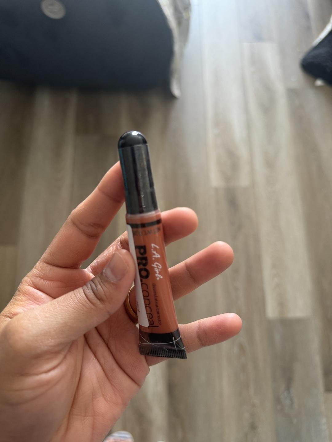 L.A. Girl Pro Conceal Concealer - photo 4