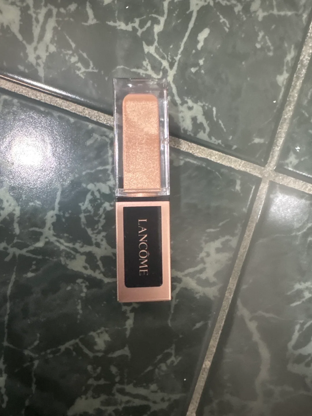 Lancôme Idôle Tint Liquid Eyeshadow thumbnail
