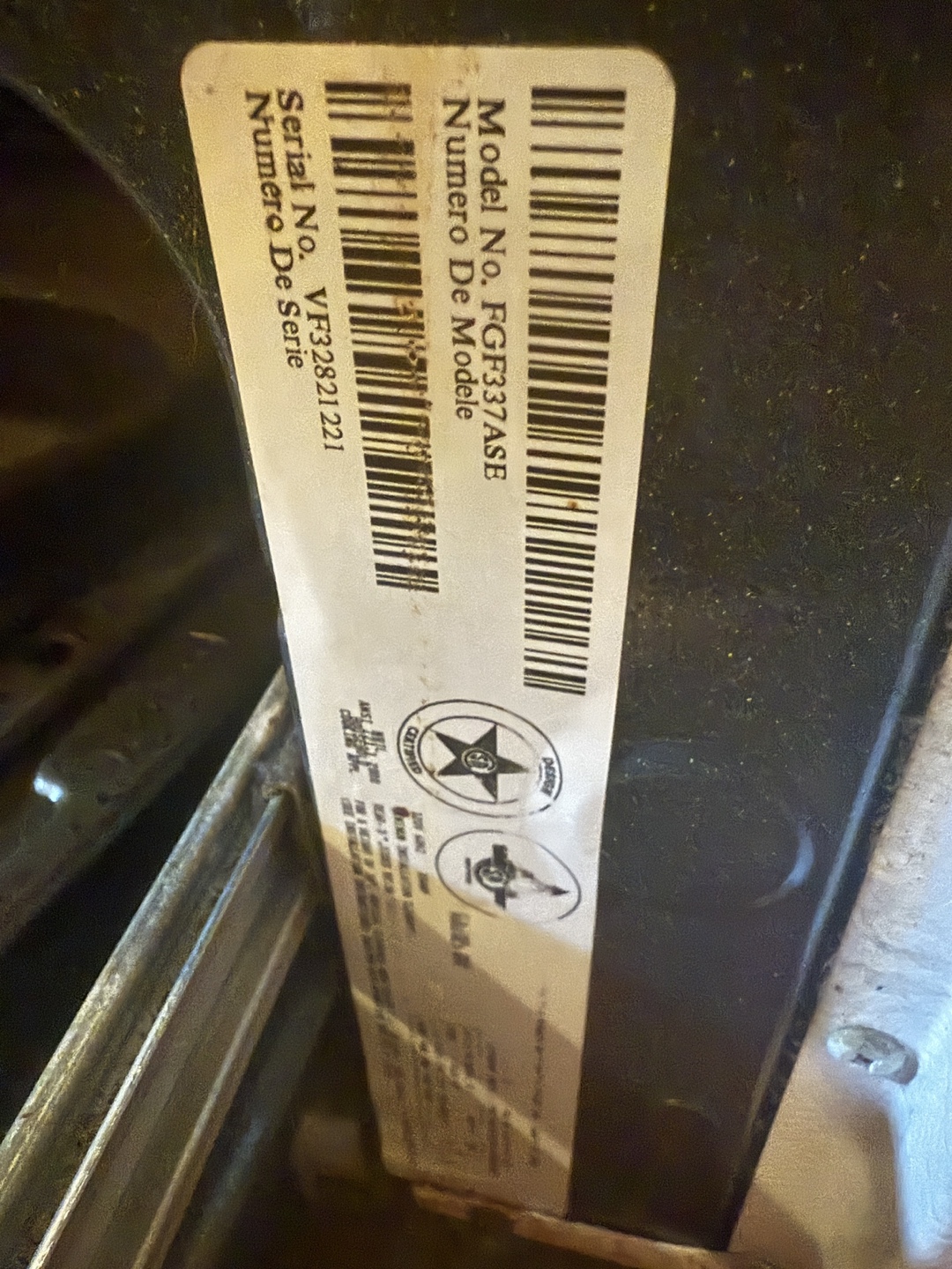 Working, Clean, Gas Kitchen Range ready for new home - photo 2