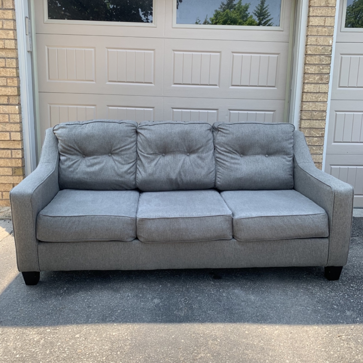 !!FREE DELIVERY!! Comfy Couch - photo 2