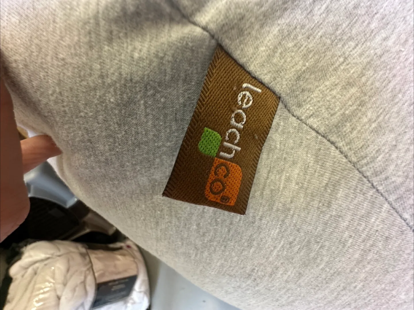 Leachco C-Shaped Body pregnancy Pillow image indicator(2)