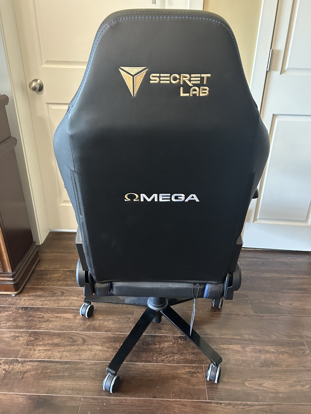 Secretlab Omega Gaming Chair - photo 3