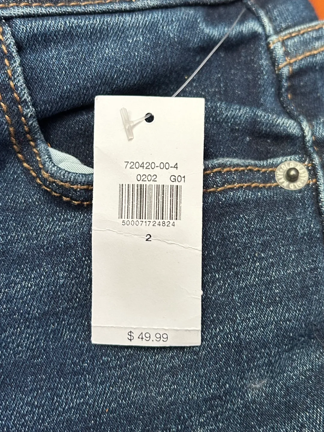Woman’s old navy jeans image indicator(3)