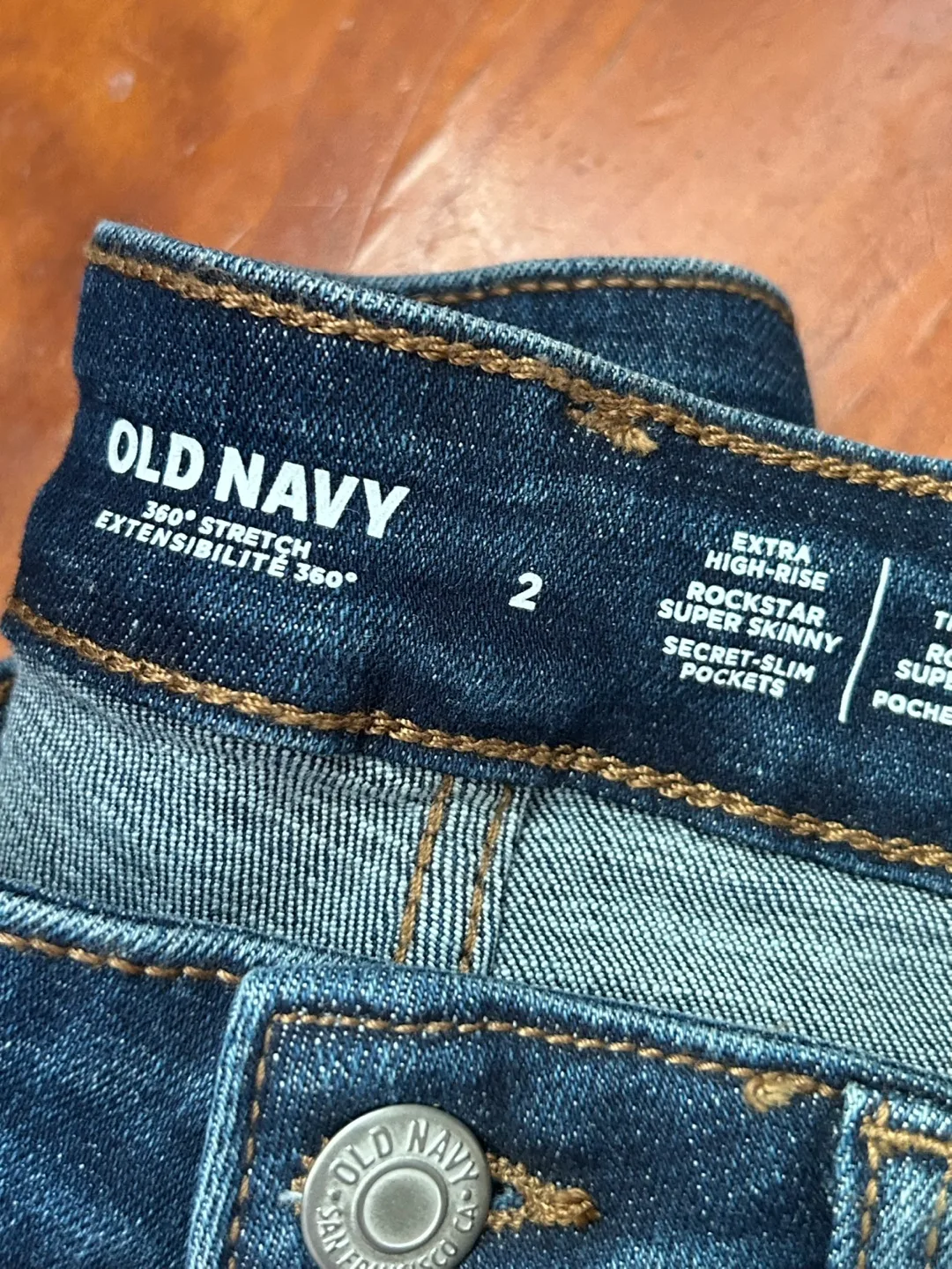 Woman’s old navy jeans image indicator(2)