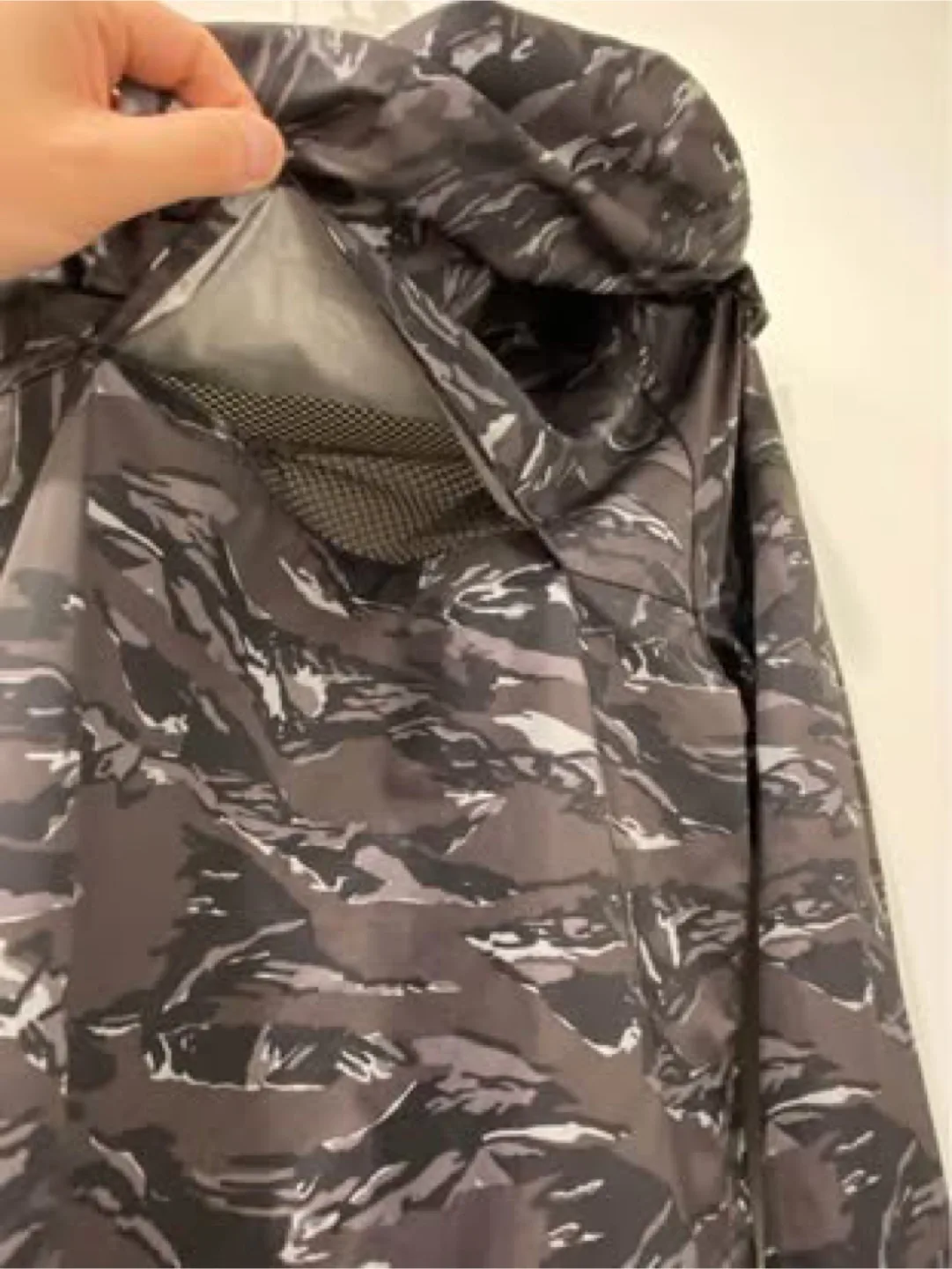 Nike Packable Camo Jacket image indicator(5)