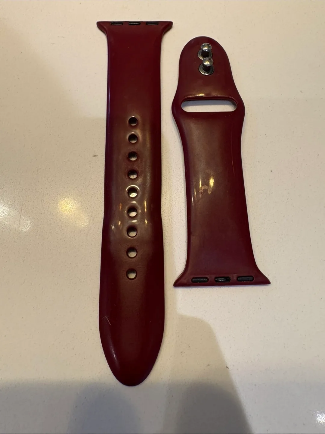 Burgundy Apple Watch Band image indicator(2)