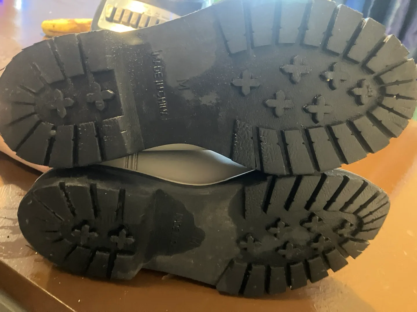 Rain Boots, Size M image indicator(3)