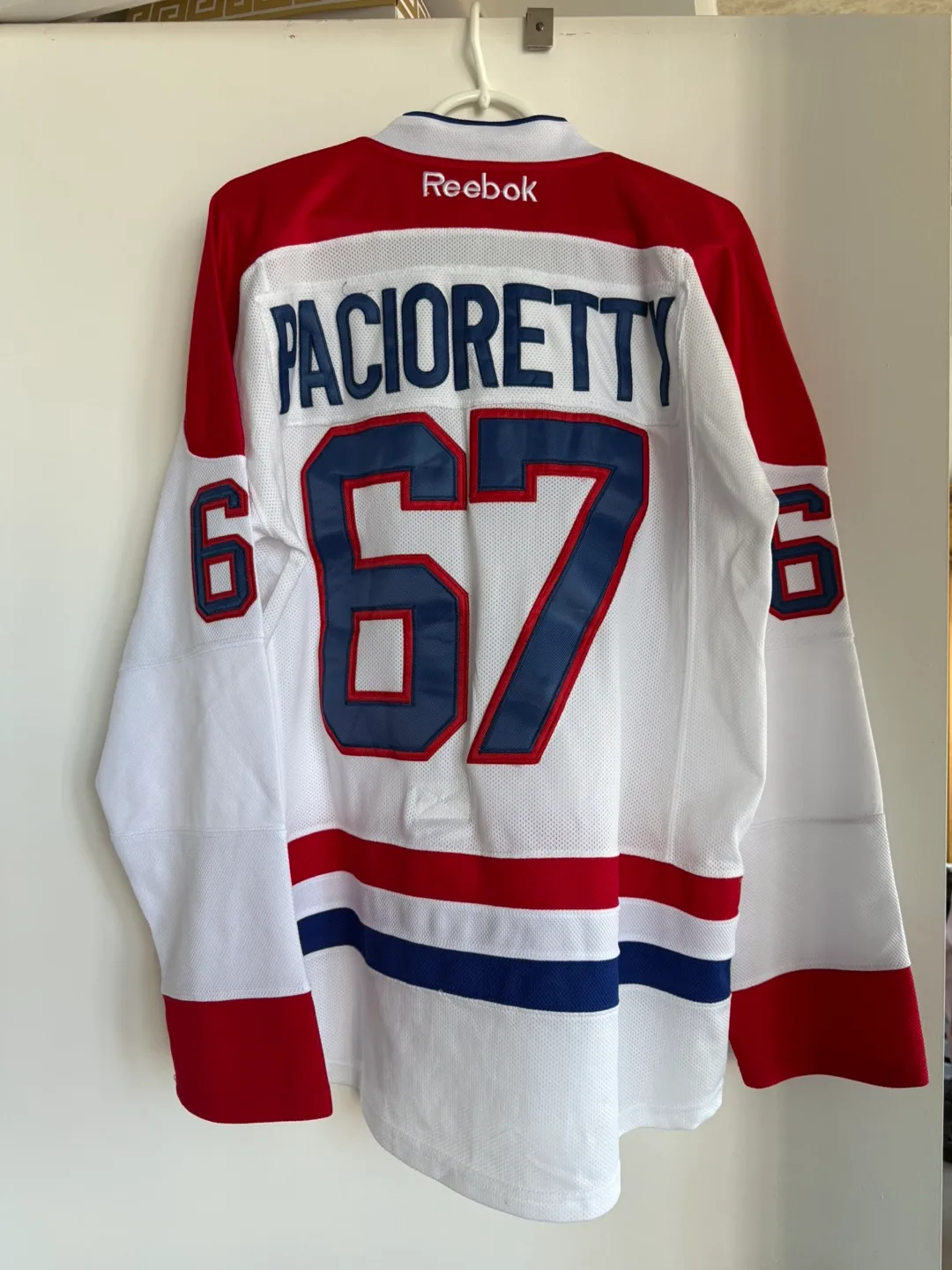 Montreal Canadiens Hockey Jersey thumbnail