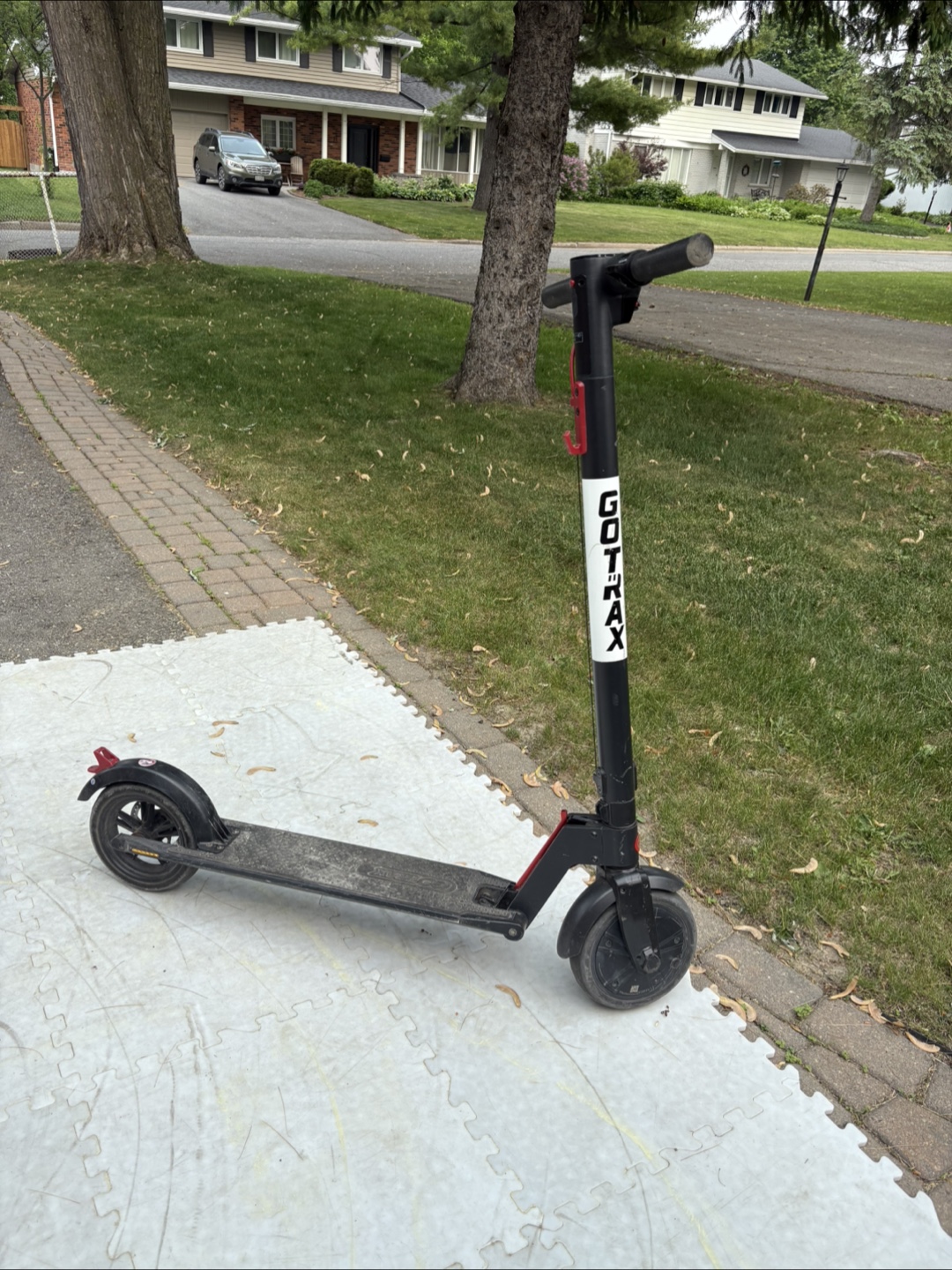 Go-Trax GXL V2 electric scooter - photo 3