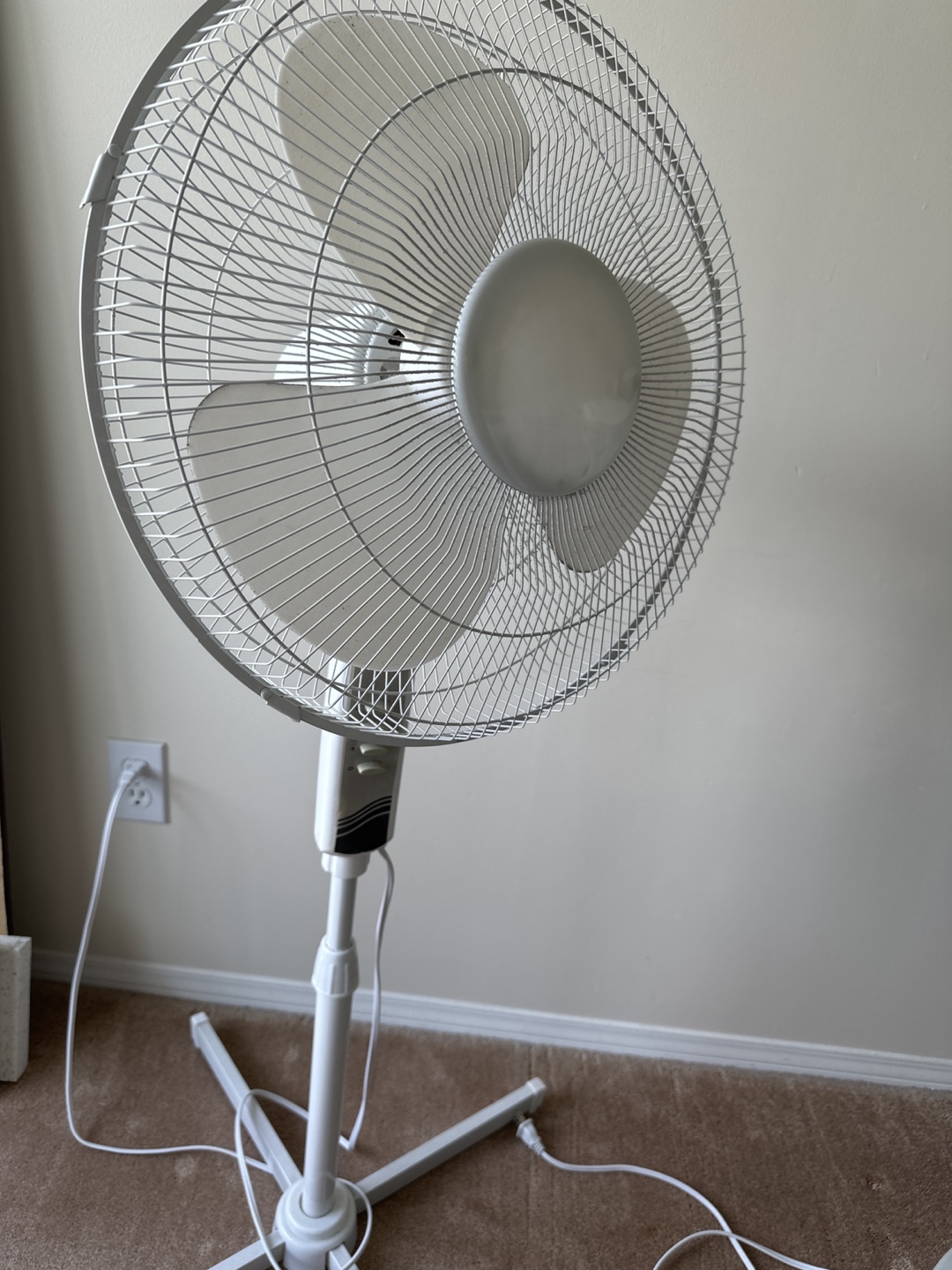 White Standing Fan - photo 3