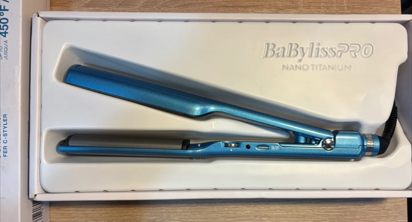 BaBylissPRO Nano Titanium Flat Iron thumbnail