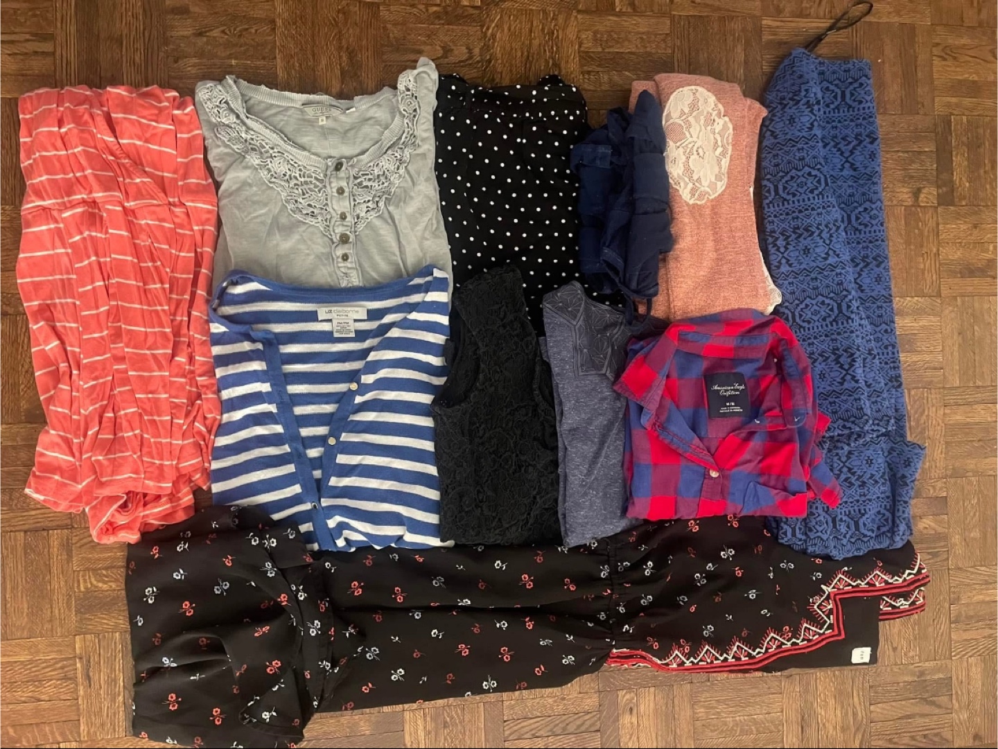 Small/ medium size women’s clothing bundle - photo 4