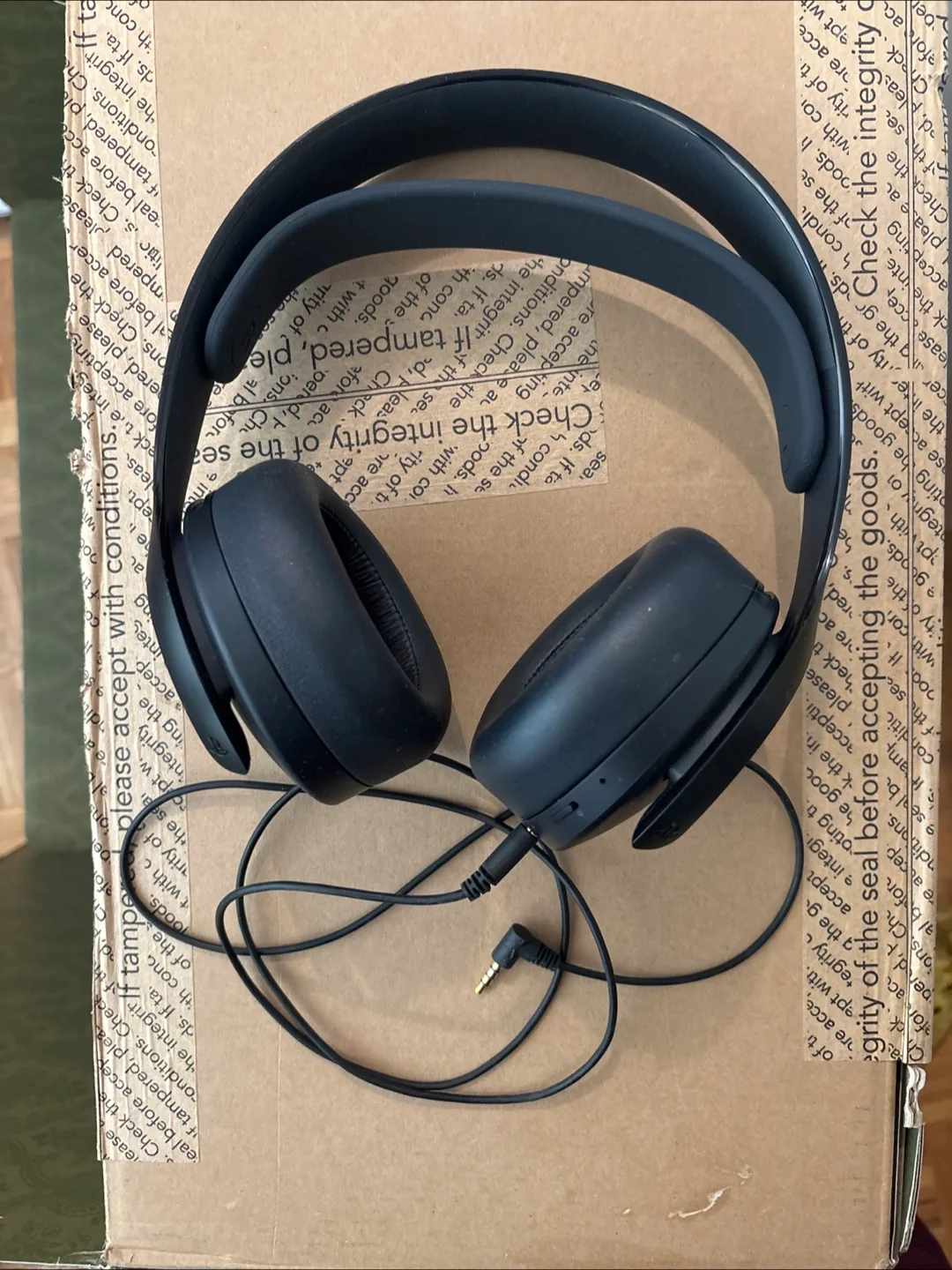 PlayStation PULSE 3D Wireless Headset image indicator(2)